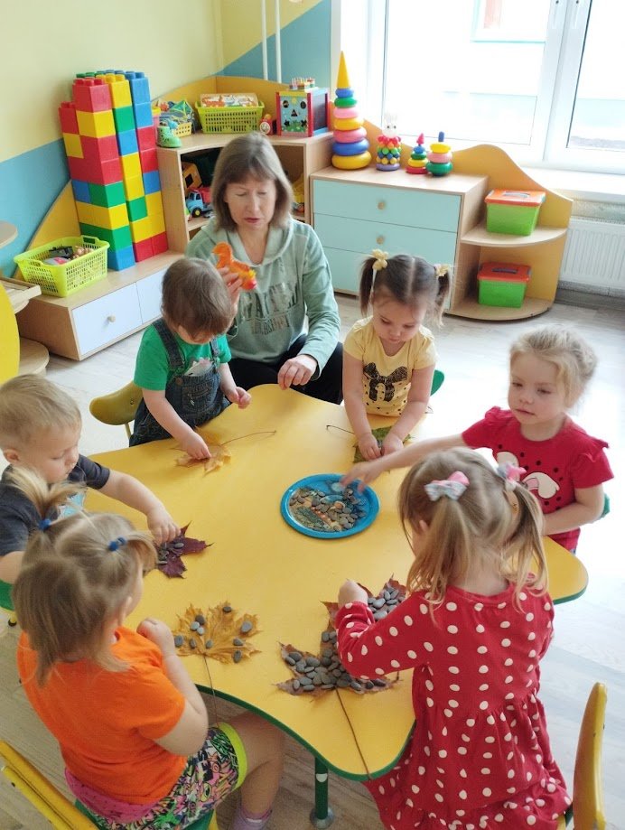 Развивающие игры с морской галькой 